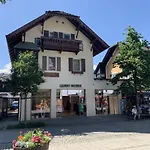 Max 2 * Garmisch-Partenkirchen
