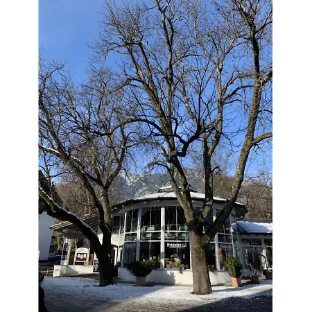 Апартаменти Max 2 *