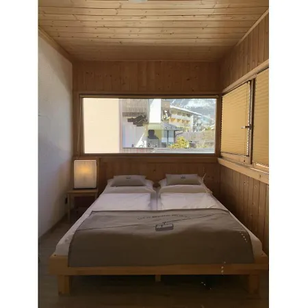 Апартаменти Max 2 *