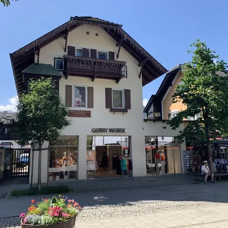 Max 2 * Garmisch-Partenkirchen